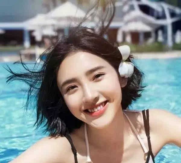 长了一双“笑眼”的四位女星，谁的笑最有感染力，让你沉醉？