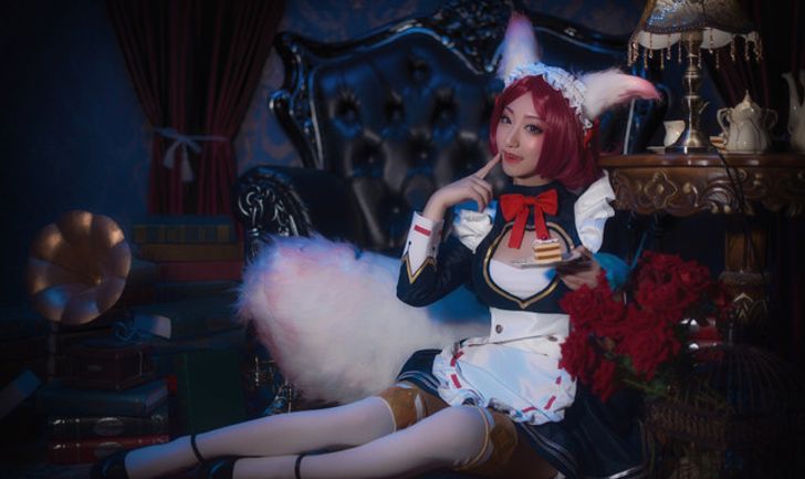 王者荣耀:白丝长腿小姐姐cos妲己,做一个不一般的妲己