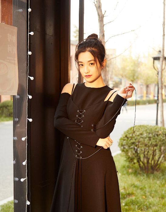 孙雪宁最不舍得删的6张美照最后一张是多少人的壁纸啊