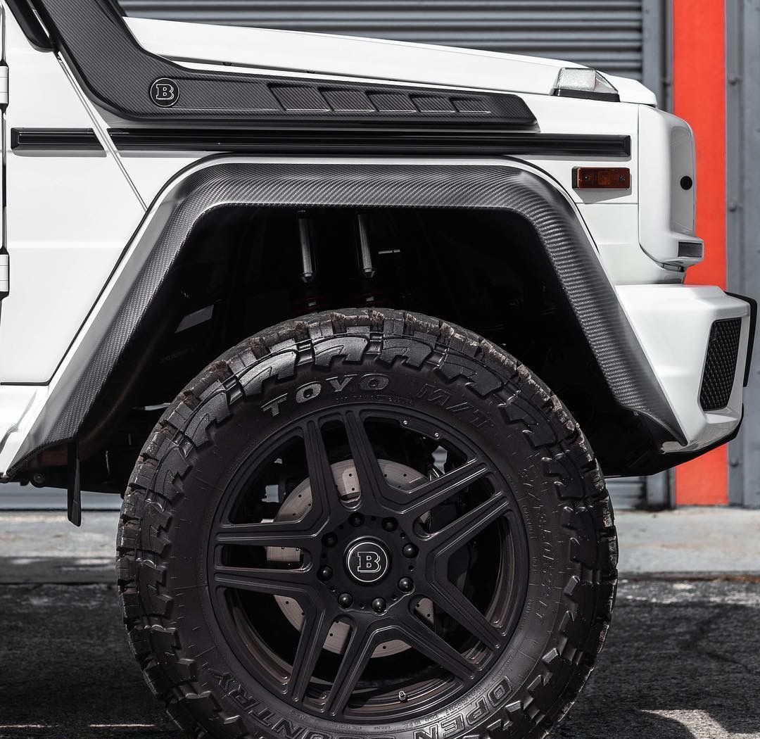 巴博斯改装的奔驰大g,黑白配色好帅