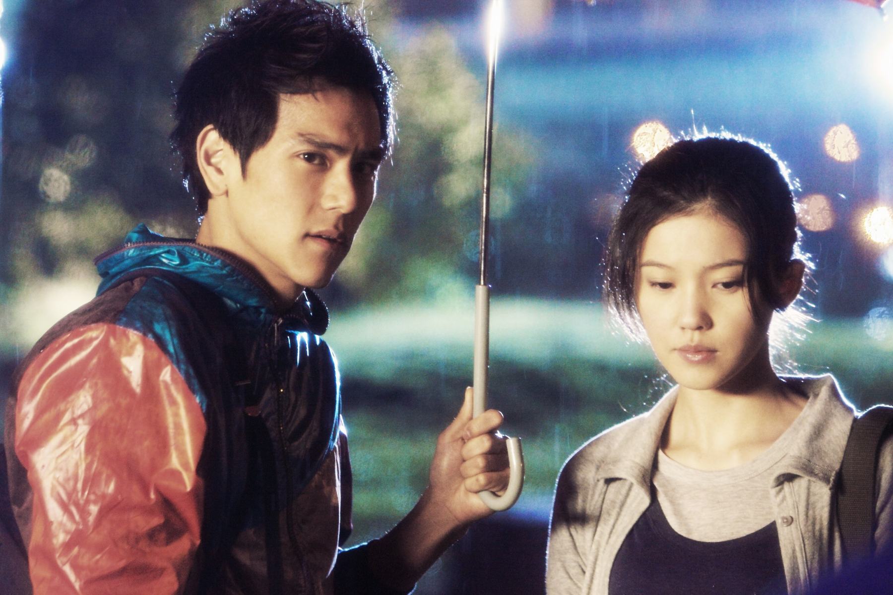 出道近十年无人知,主演一部电影大卖7.2亿,如今已成当红女星!