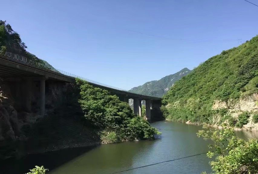 宁陕风景五郎关,山险岭峻树木葱郁,景色更是好看朋友们去过吗?
