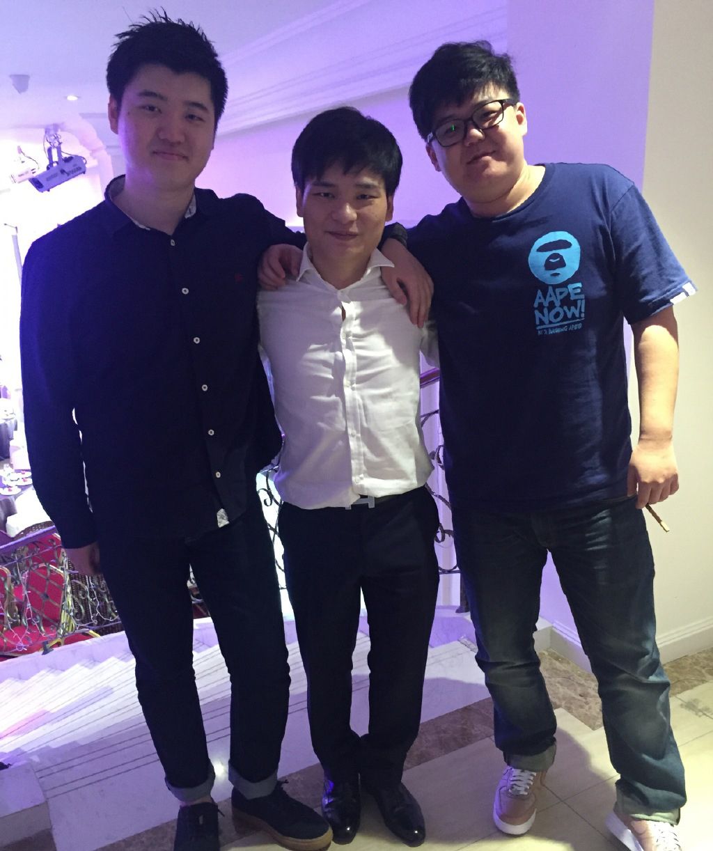 dota2主播奶哥哥大婚,ob十雄全家福yyf头大很突出|谢彬|主播|全家福