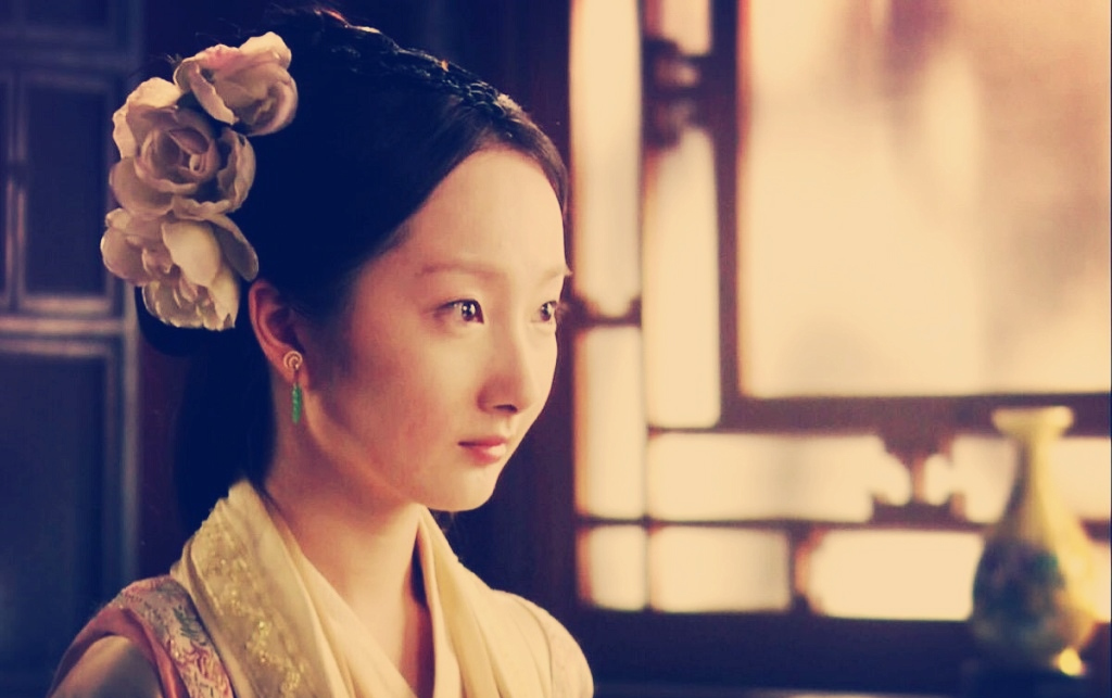 谁才是《红楼梦》里情商最高的人是宝钗,熙凤,平儿还是她