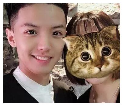 周峻纬英年早婚什么意思什么梗 周峻纬老婆个人资料结婚照