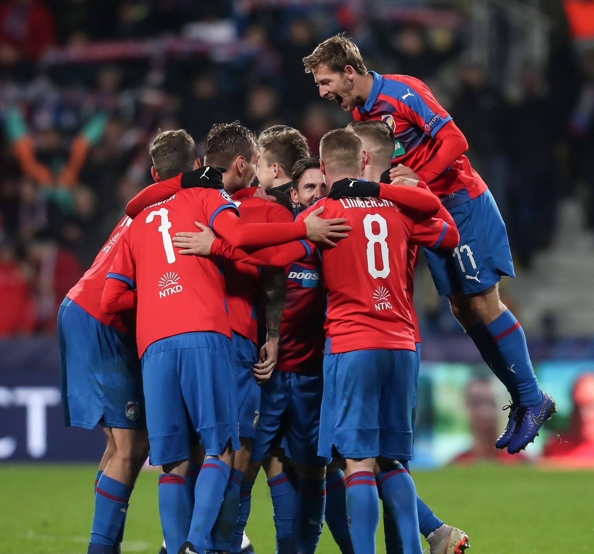 足球——欧冠联赛:罗马不敌比尔森胜利(2)|捷克|比尔森胜利|外代_新浪