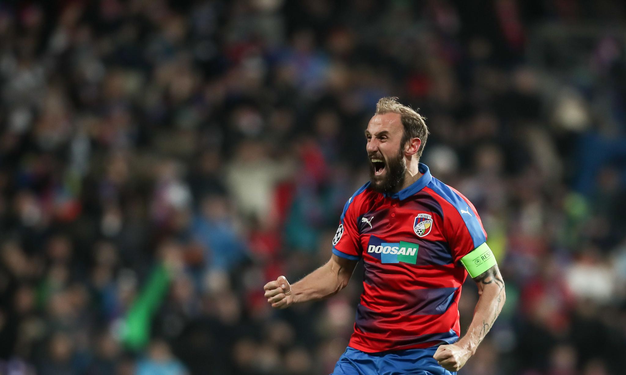 足球——欧冠联赛:罗马不敌比尔森胜利(2)|捷克|比尔森胜利|外代_新浪