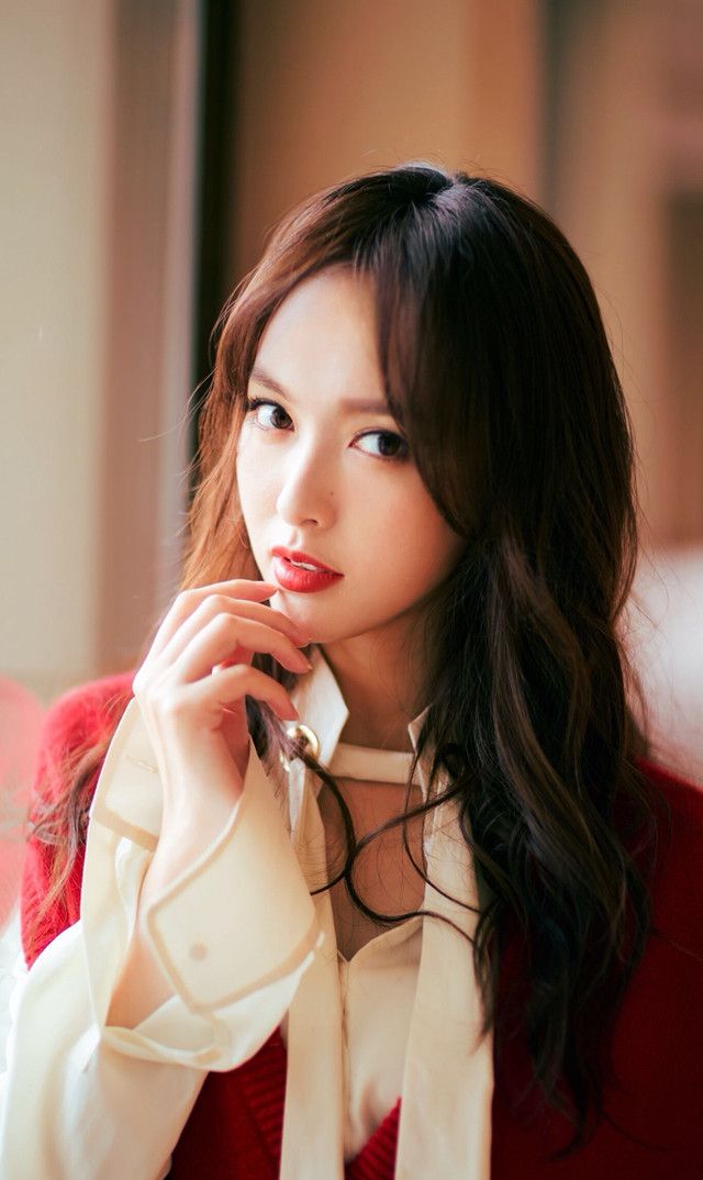 唐嫣红衣壁纸:可萌可甜可妖艳,霸总是你,娇妻也是你!