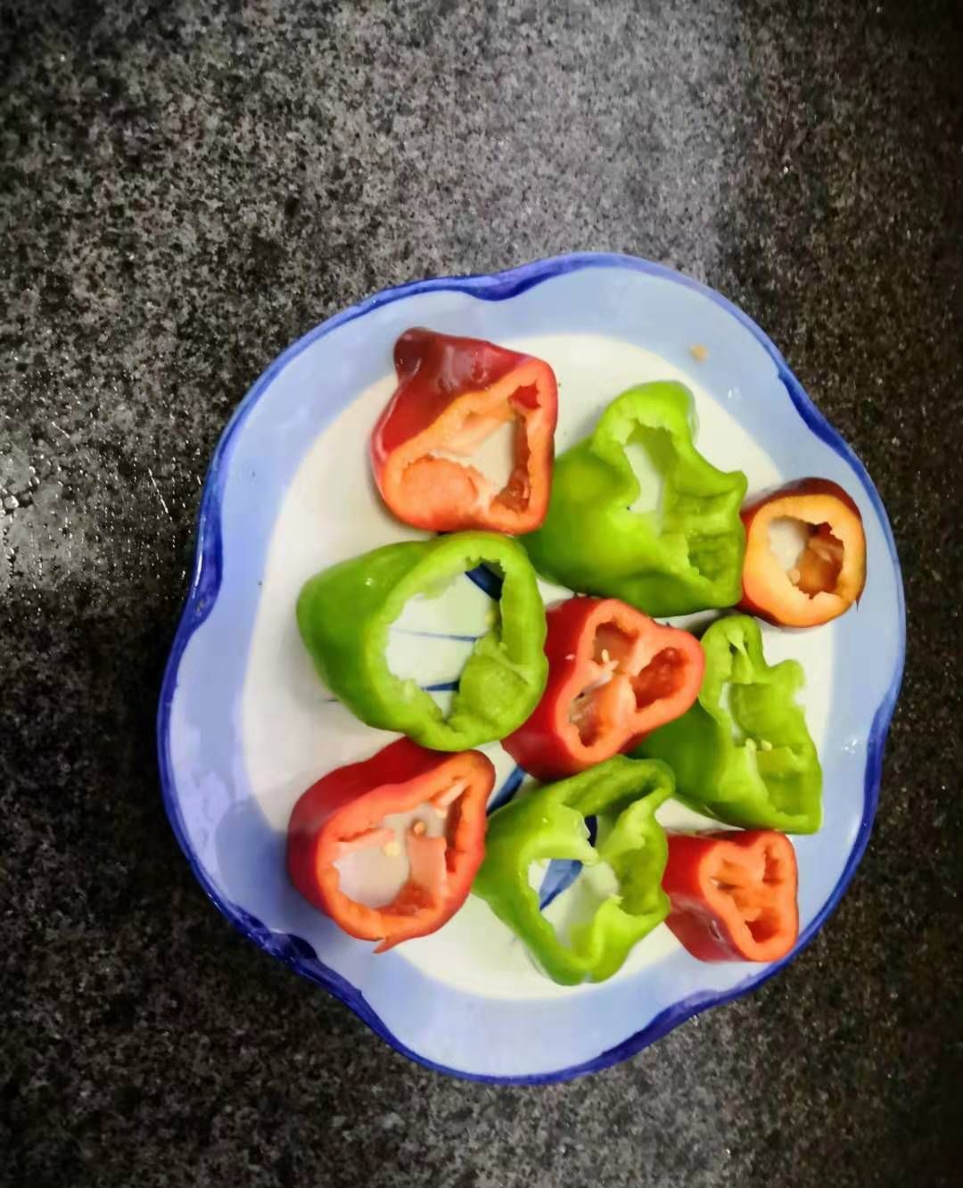 红辣椒ristras串在圣菲，新墨西哥 库存图片. 图片 包括有 有机, 可食, 五颜六色, 干燥, 辣椒 - 118534609
