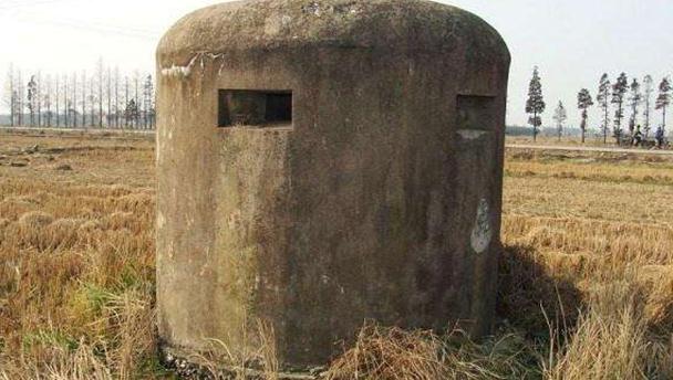 抗日战争时,为何八路军不瞄准碉堡机枪眼击毙敌人?看看有多难