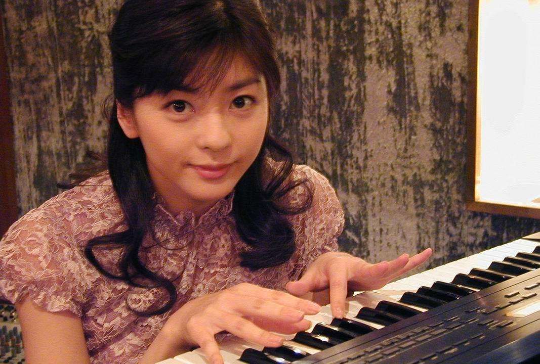 日本女演员歌手中山忍|中山忍|女演员|歌手_新浪新闻