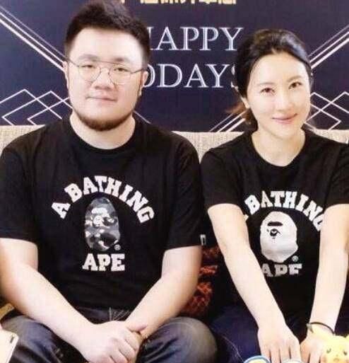 宋丹丹当奶奶了网友晒出巴图媳妇生孩子满月照宋丹丹太开心了