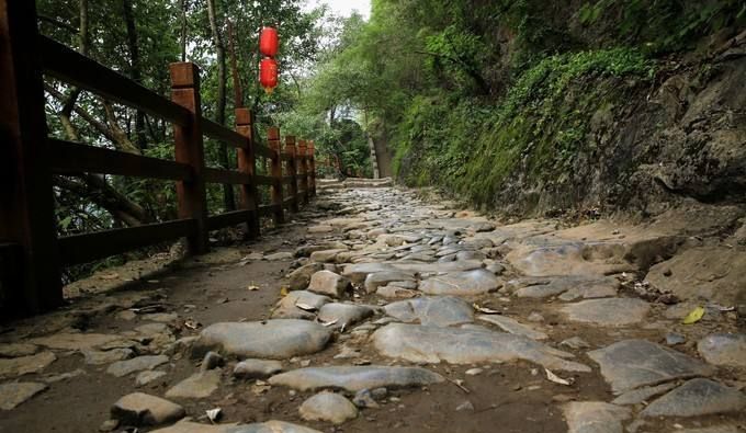 秦朝的旷世工程，除了长城和秦皇陵，你知道几个？|灵渠|五尺道|秦国_新浪新闻