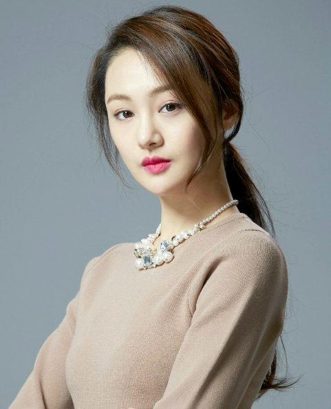 郑爽最美的五张照片:图2甜美可爱,图5网友:满屏