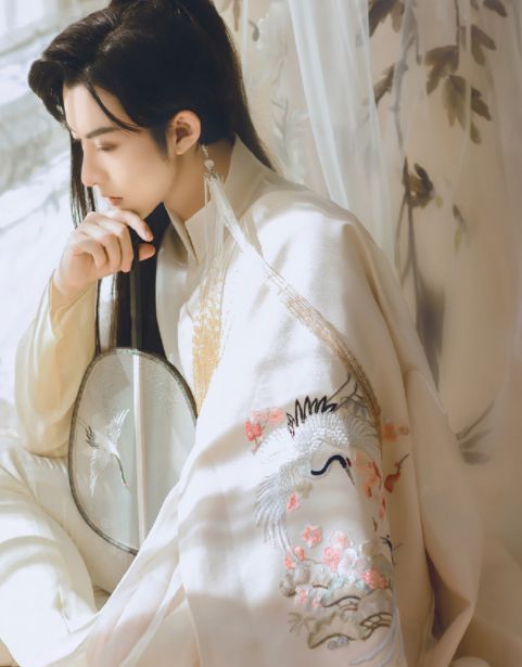 小梦cos作品太惊艳这是我见过最美神仙男网友被折服