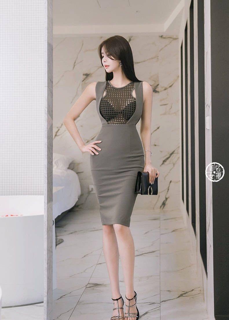 人像摄影:前凸后翘尽显完美身材,胸前的网格设计实在太撩人