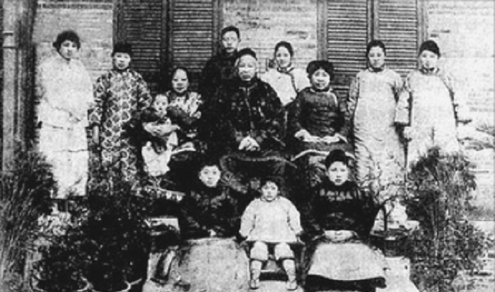 康有为选老婆有标准,一条是要长得漂亮,还有一条让人无奈