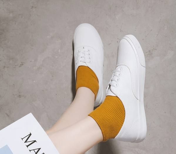 低帮帆布鞋配什么袜子才能恰到好处