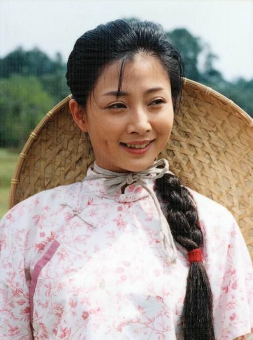 殷桃真的很美貌吗?看完这几张照片,你就会相信自己的判断了!