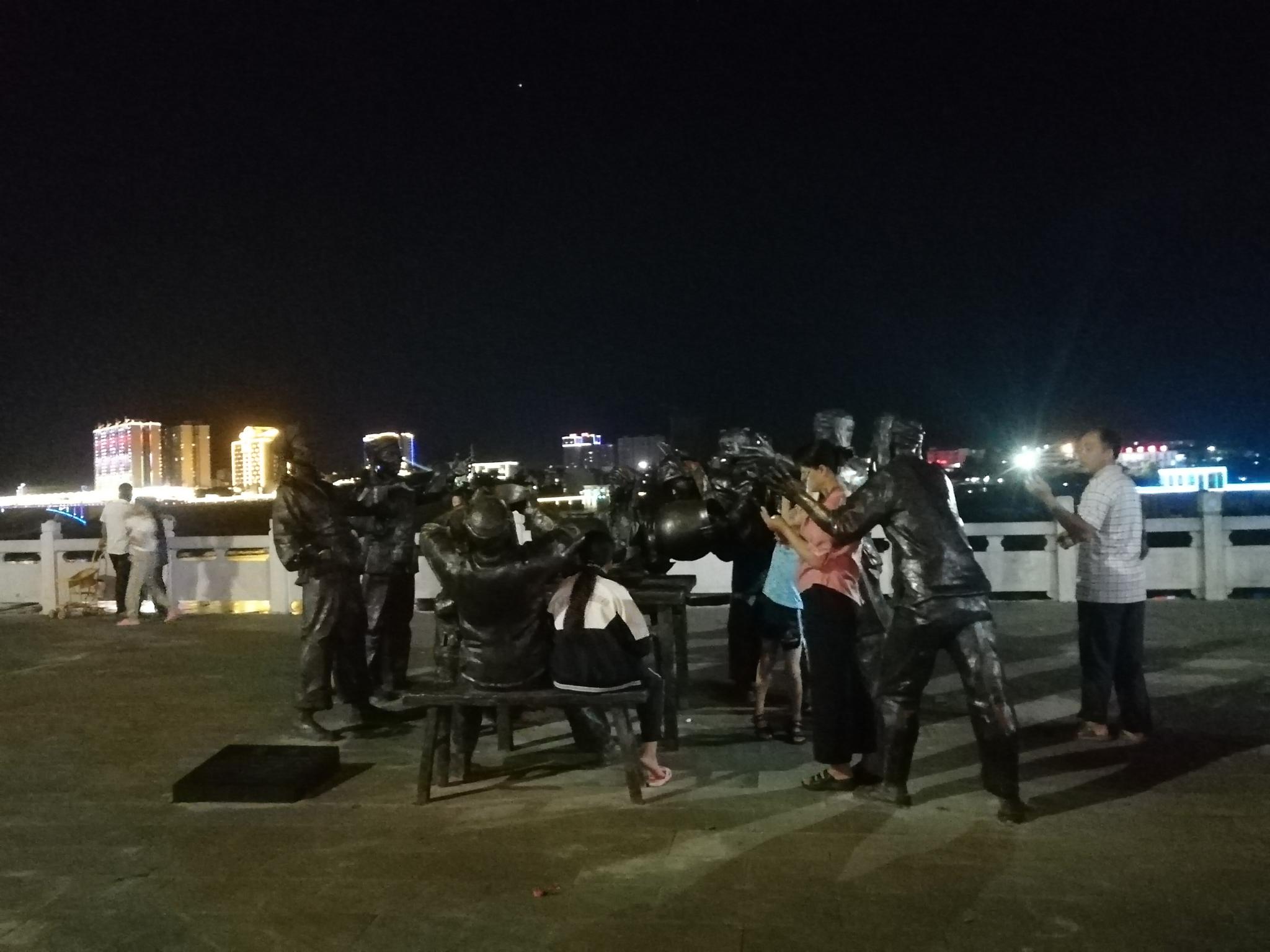 有没有类似封不觉的小说 类似仙界独尊的小说有哪些