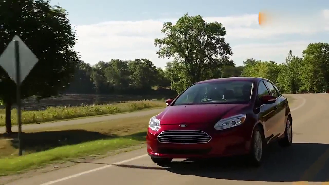 2019款福特福克斯Titanium外观内饰与动态驾驶