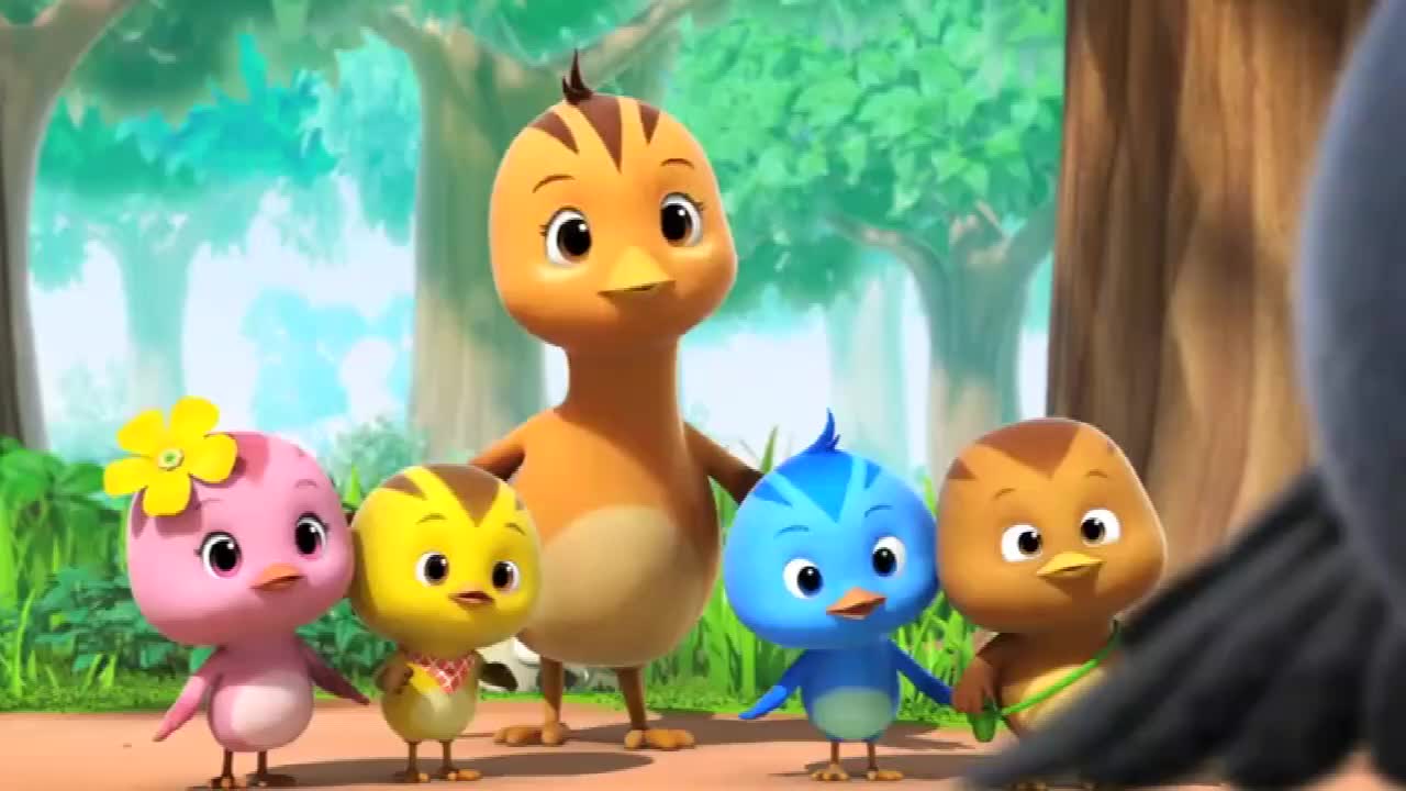 萌鸡小队萌鸡们进树洞找宝贝他们能找到乌鸦爷爷说的宝贝吗