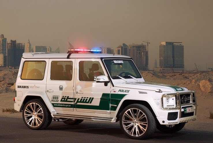 有实力便有风度:阿联酋警方的十大豪华警车