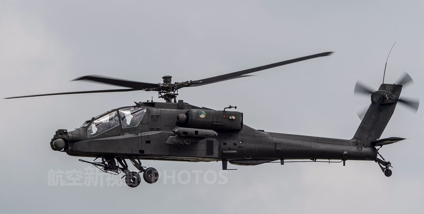 英国与荷兰装备的ah-64阿帕奇武装直升机高清大图 装甲蛮厚的