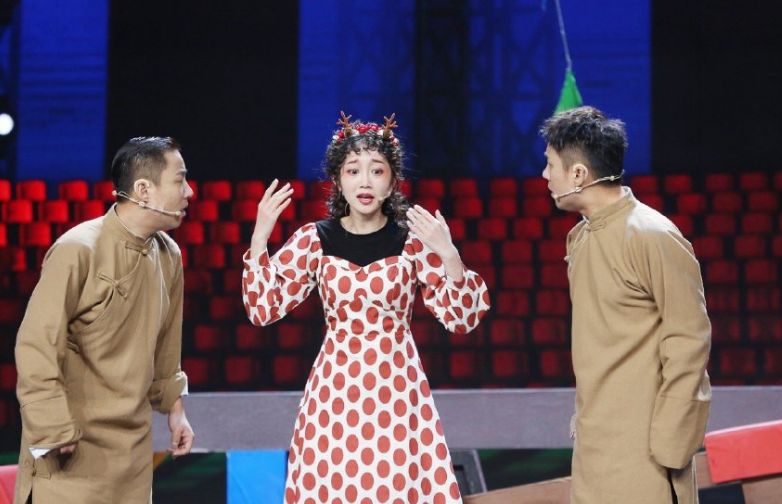 她叫陈嘉男,毕业于中央戏剧学院,也曾参演过一些影视剧