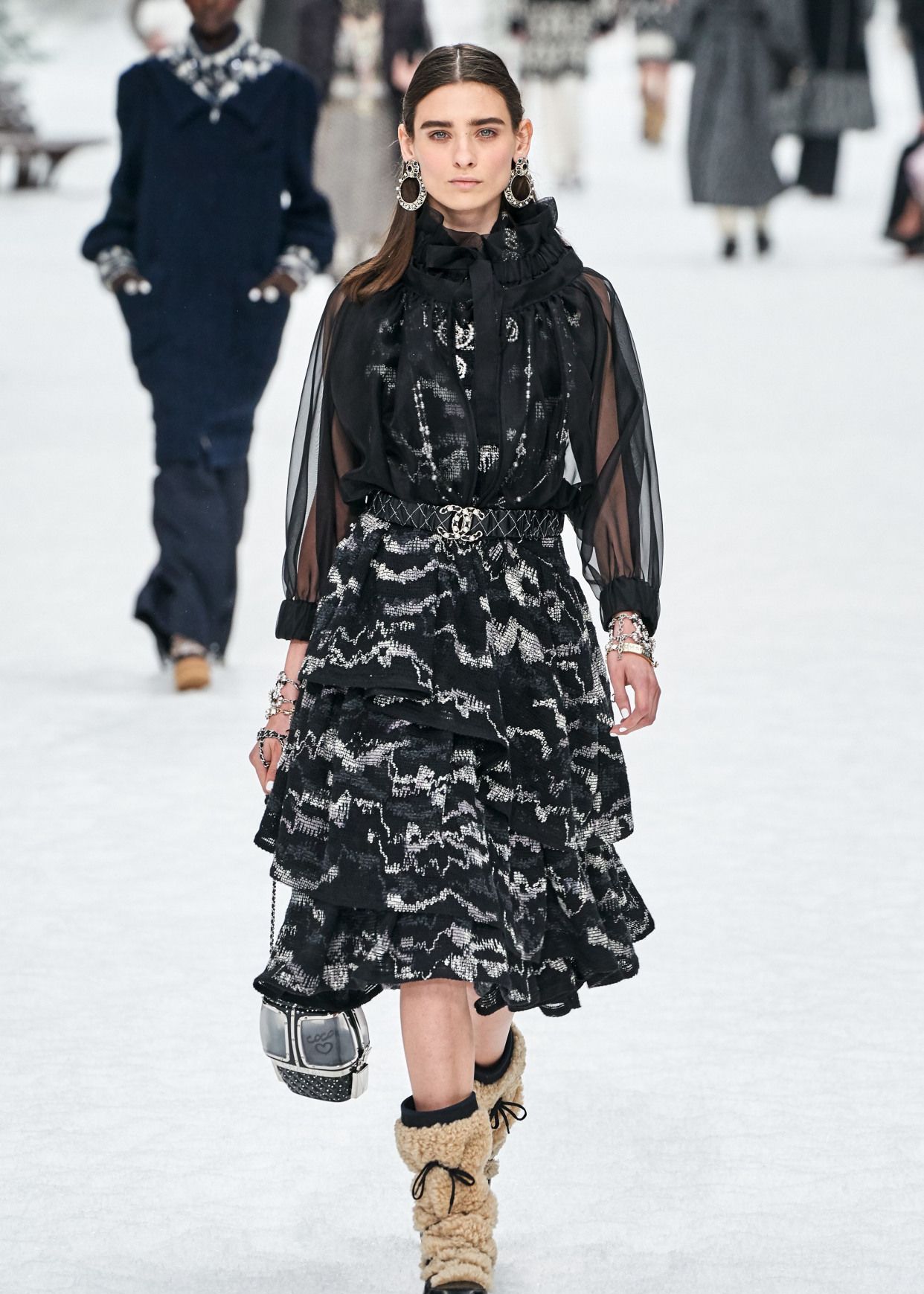 值得珍藏!香奈儿2019秋冬成衣系列,老佛爷最后的纪念之秀