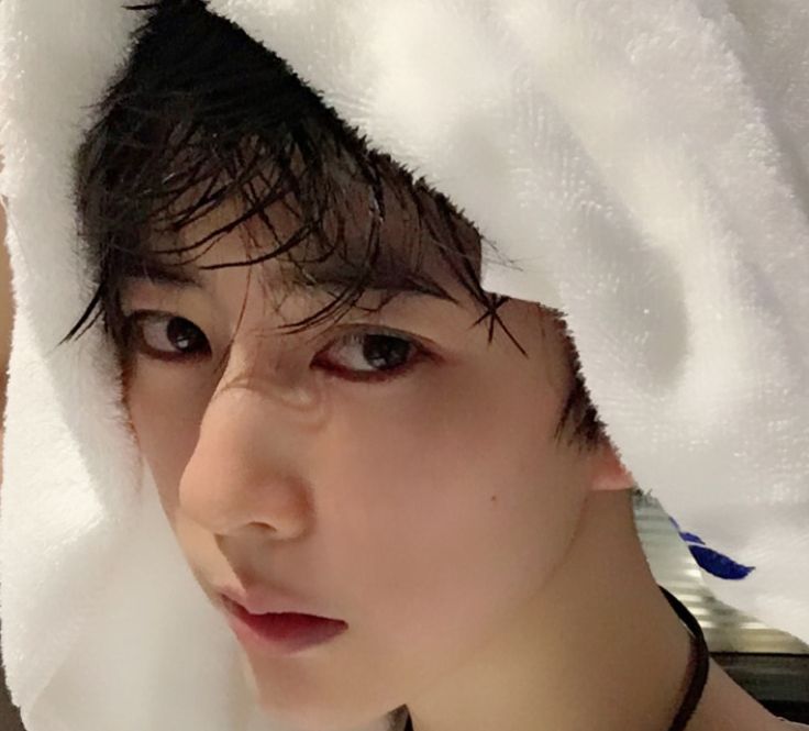 你看过很多熊祁的素颜照这张才是她真实的素颜别被骗了