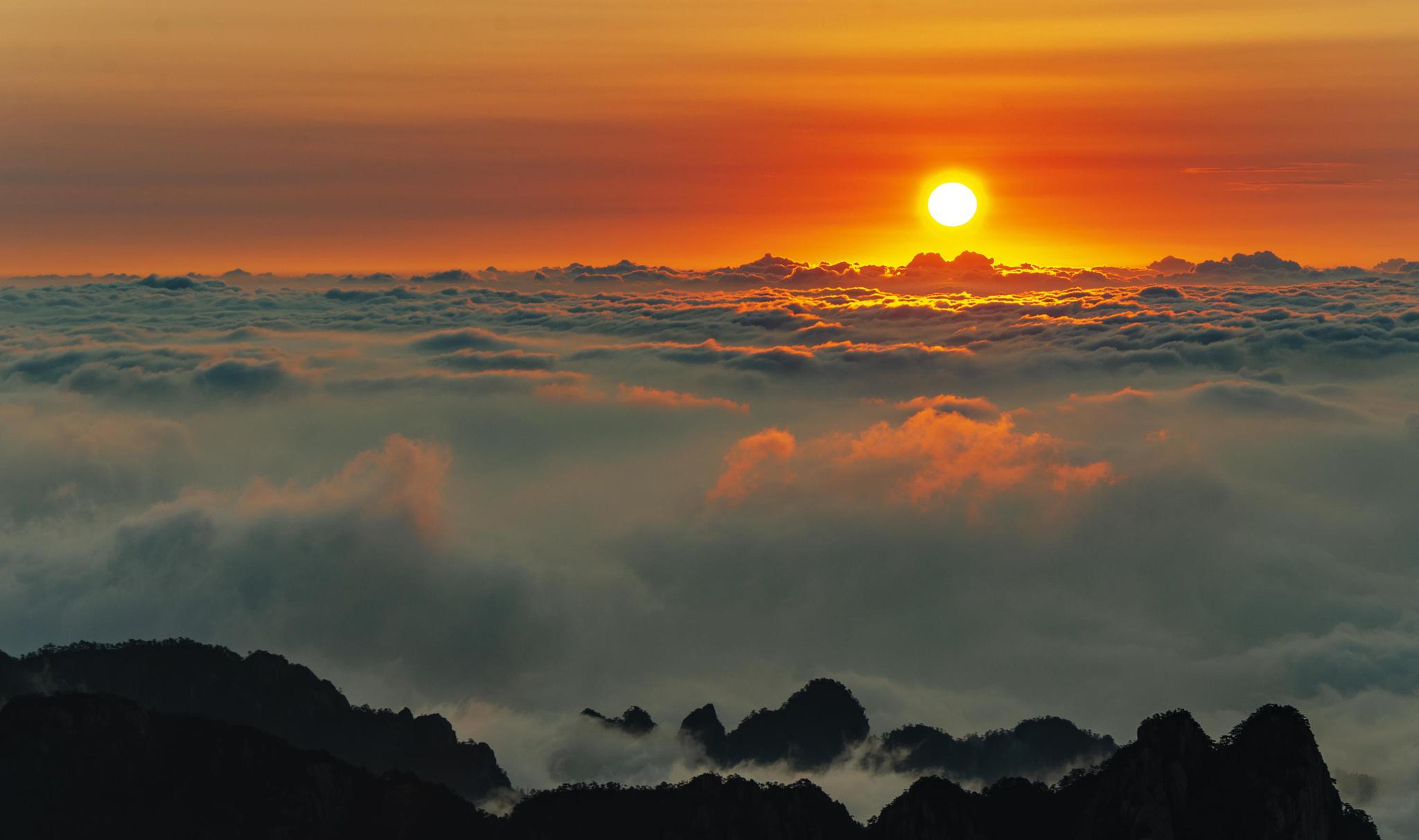 黄山日出云海美轮美奂