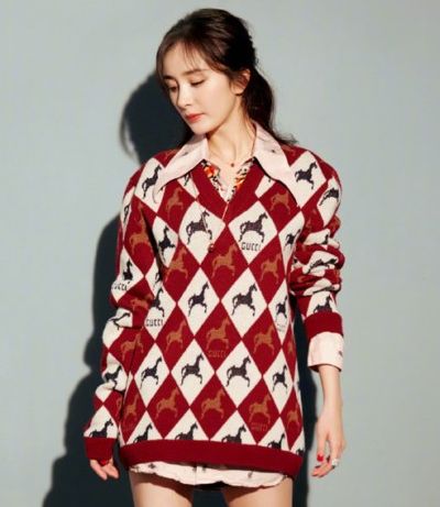 红色毛衣真喜庆,杨幂说冬天穿它温暖时髦都加倍_高清图集_新浪网