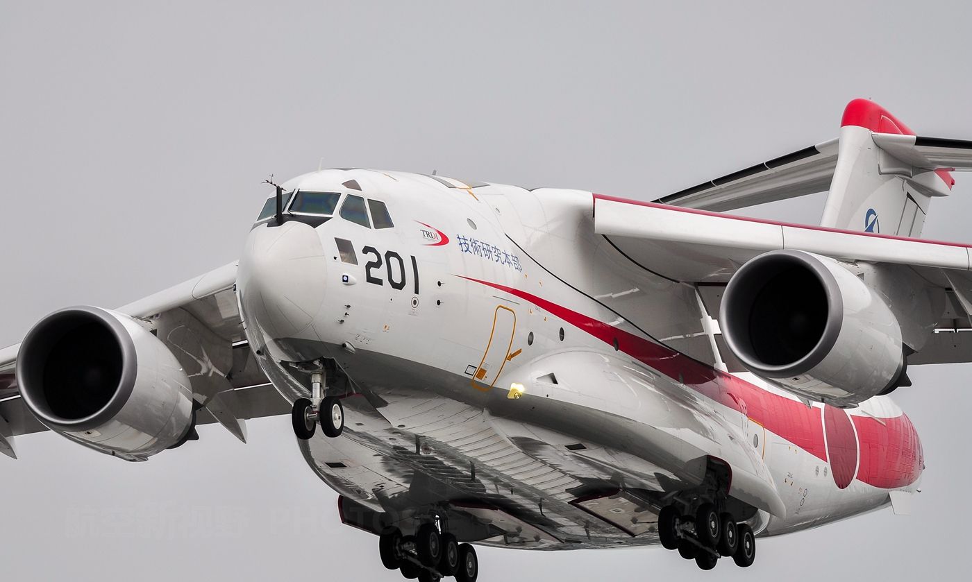 川崎重工21世纪的主打产品 c-2运输机第一架原型机高清大图