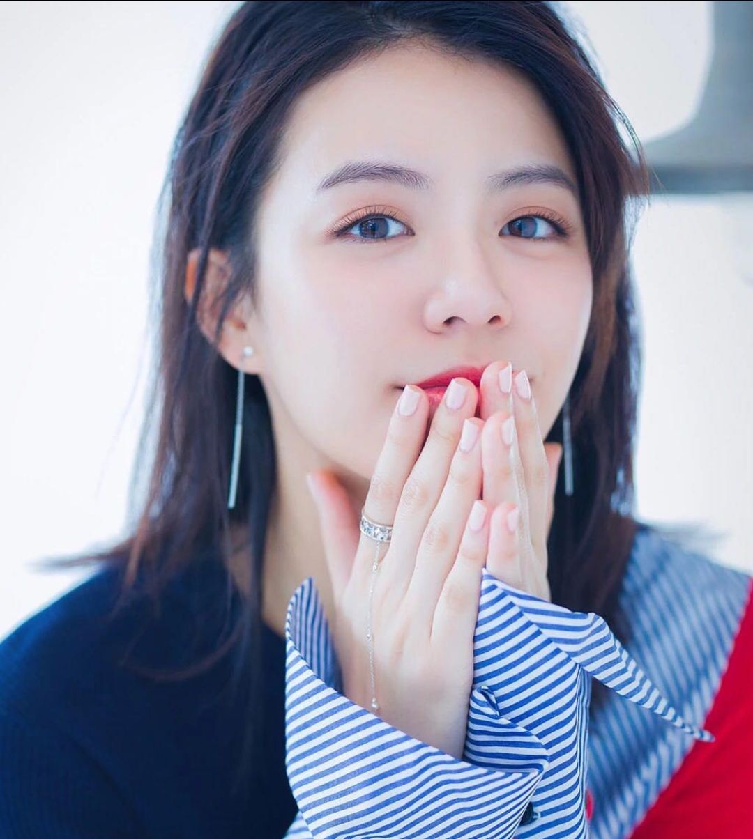 90后新生代演员 西虹市首富女主角 少女代言人宋芸桦_高清图集_新浪网