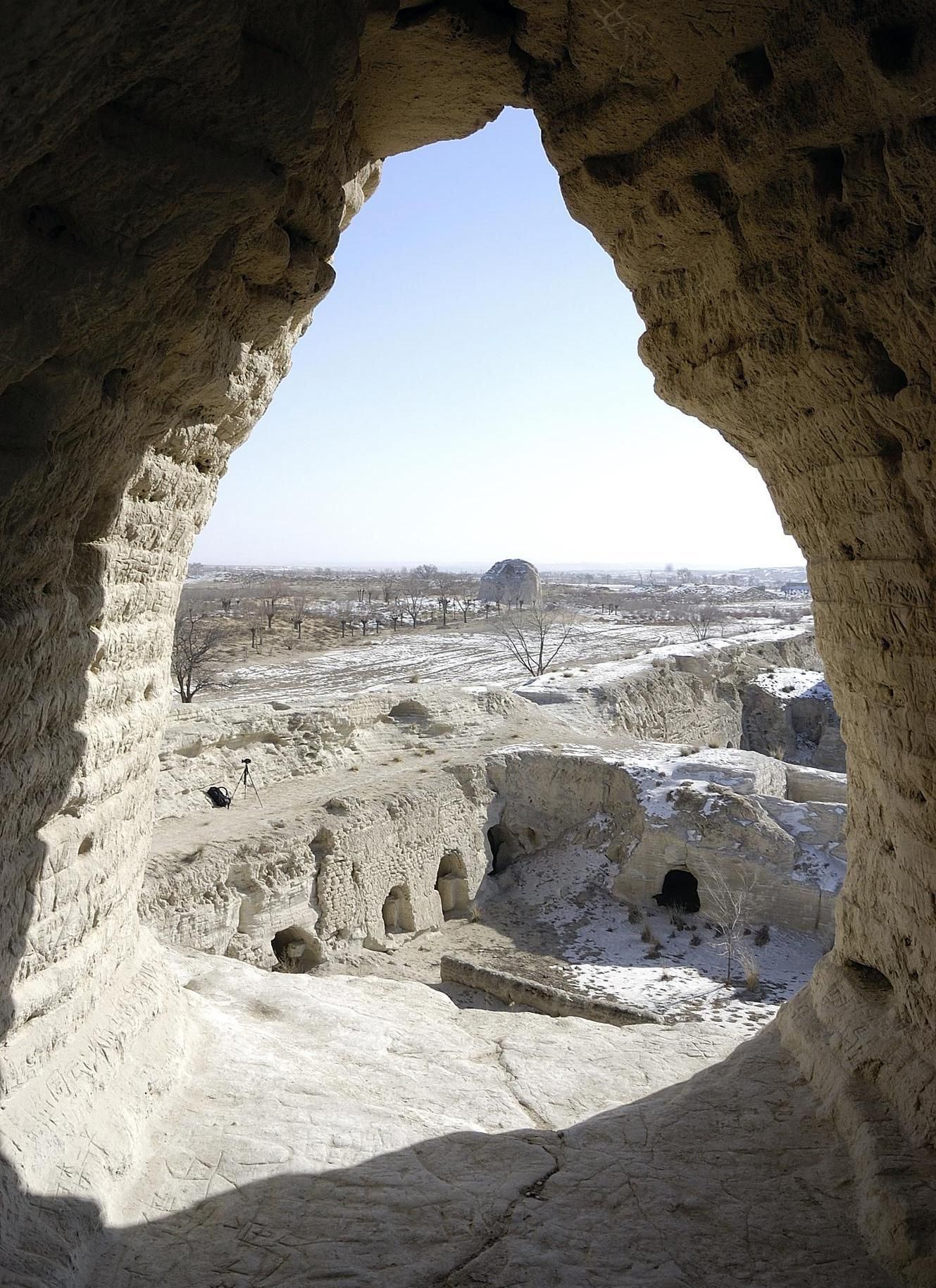 陕西,靖边古大夏国都统万城遗址高台内远眺,统万城遗