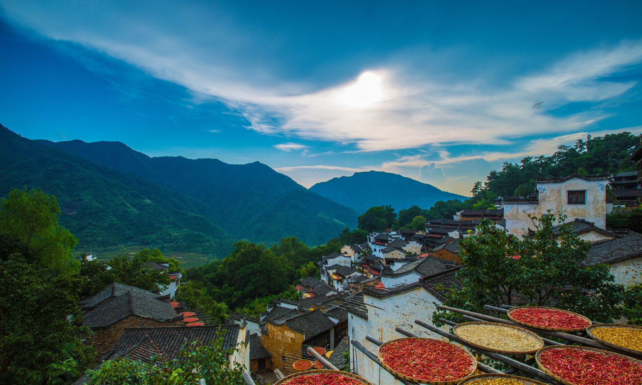 篁岭晒秋,屋顶上的古村美景_高清图集_新浪网