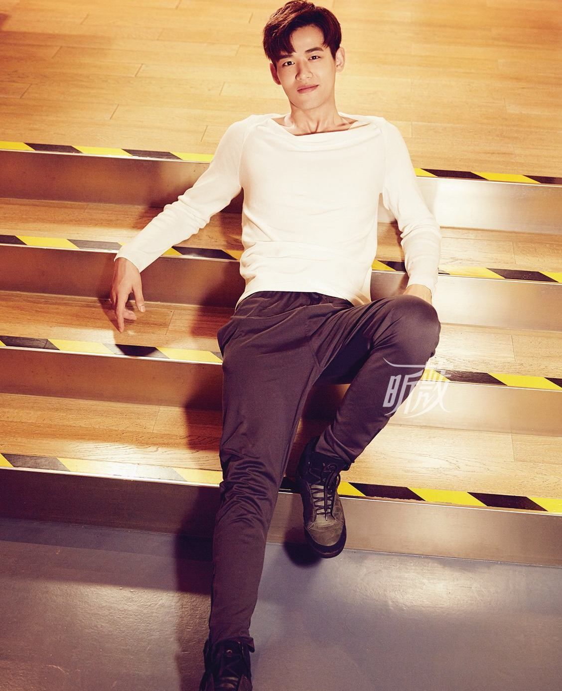 刘冬沁最不舍得删的照片,第4张是多少人的壁纸啊_高清图集_新浪网