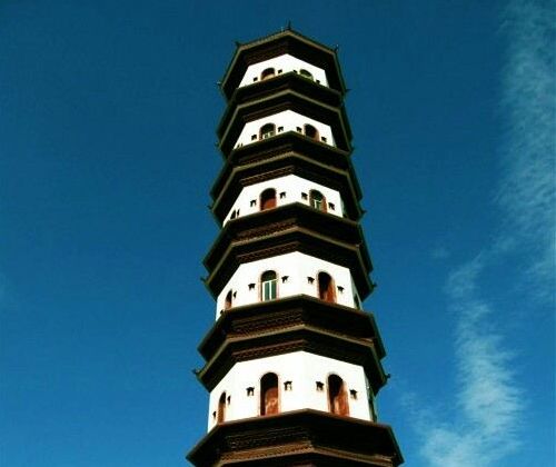 贾家古村,位于江西省宜春高安市新街镇,是保存最大的古村落