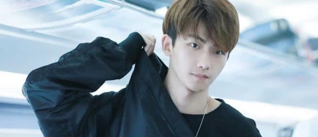 演员周莫非个人资料 zero-g前成员洲融是被雪藏了吗