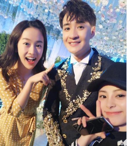 《家有儿女》"键盘"结婚感动哭泣, "鼠标"主持, 张一山给