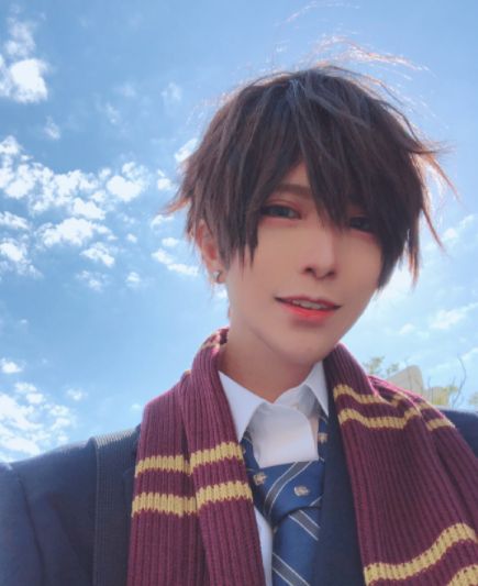 cos大佬八犬:穿上男装是少女杀手,换上女装变宅男收割机!