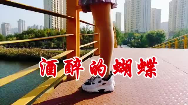 谢霆锋前妻张柏芝哭腔演唱酒醉的蝴蝶声音沙哑忧伤陶醉了