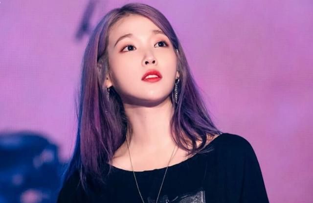 今天的iu,光州站演唱会,有点心疼|光州|麦克风|演唱会_新浪新闻