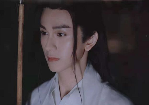 陈情令里的金光瑶扮演者,朱赞锦国风照片玄衣白袍,一如少年模样