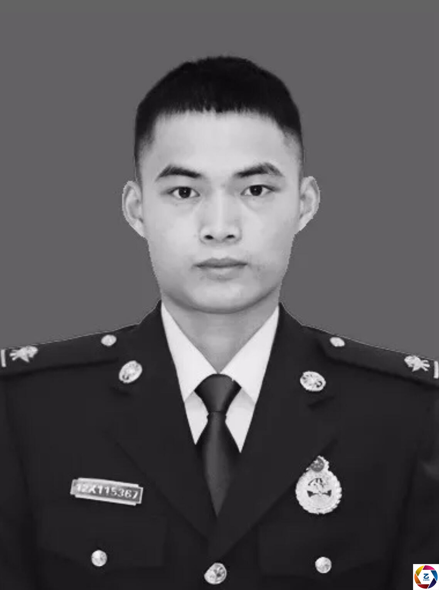 23岁消防员救火牺牲,三年救出50余人,还有一包裹没来得及拆|孟鸣|救火