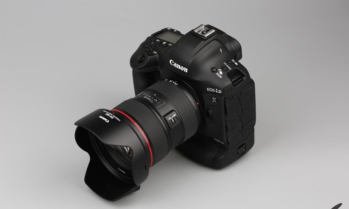 新一代旗舰单反佳能eos1dxmarkiii开箱图赏
