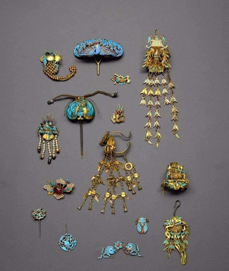 珠宝欣赏清代的闺中女子饰品遥想当年妙龄女子是何等风采