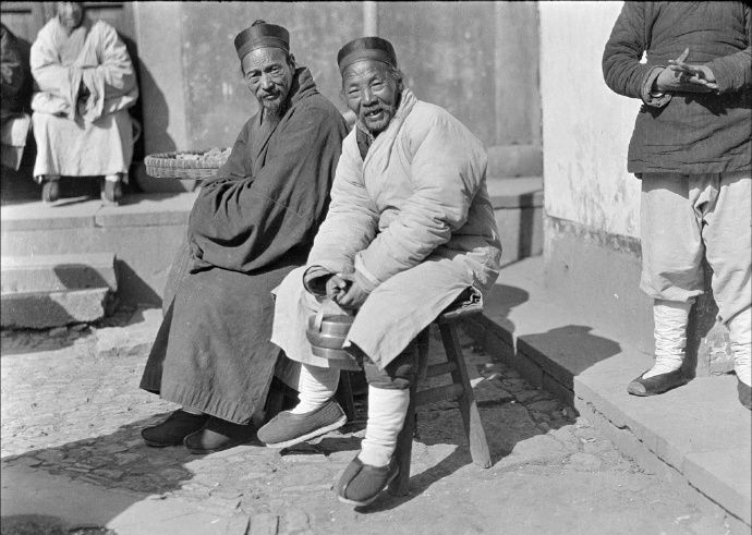 图四为泰山朝阳洞道士,图六为肉身菩萨|朝阳洞|民国|道士_新浪新闻