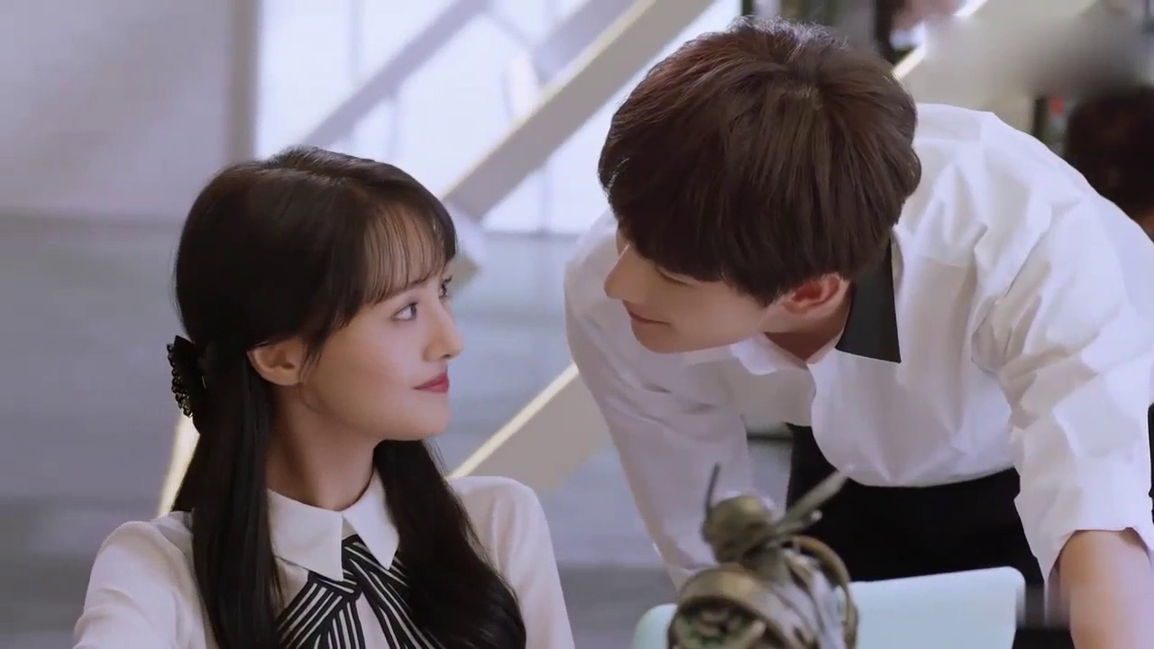 郊游肖奈微微迟到,愚公:微微你脸怎么这么红肖奈连忙回话!